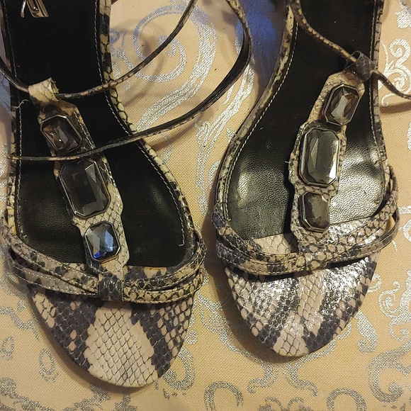 Snakeskin Triangle Heeled Sandal - Picture 2 of 8